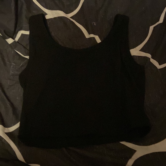 4 XL shirts - Picture 5 of 12